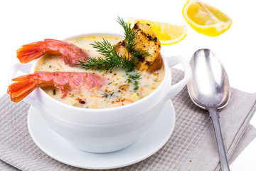 Creamy cream soup with shrimps