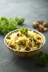 Rice with almond and raisins