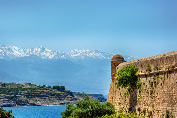 Fototapeta na wymiar The Venetian Fortezza on Crete island