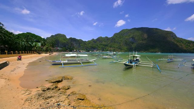 Island Hopping Jukung Boats; El Nido Beach; El Nido, Palawan, Philippines