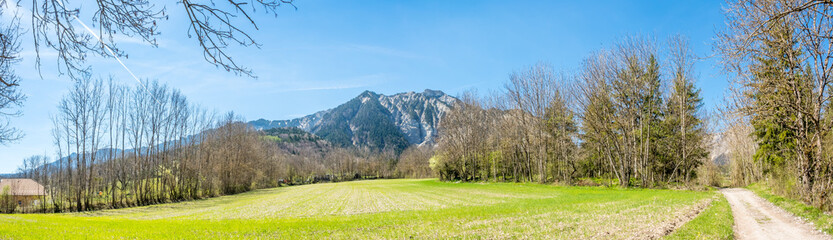 Obraz premium Natural scenic view of Chichilianne, countryside small town in France, with mountain in background