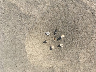 Steinkreis auf Sand