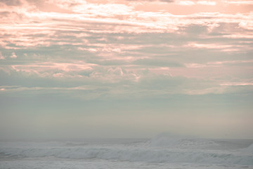 Fototapeta na wymiar ocean cloudy sunset