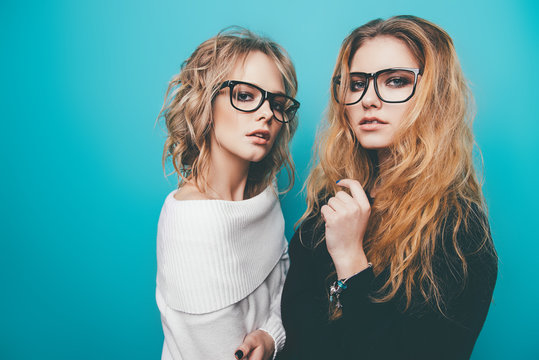 girls in spectacles