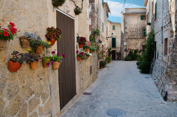 Fototapeta na wymiar Street in Valldemossa, Majorca, Spain