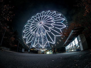 【夜景】観覧車のある風景