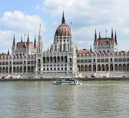 Fototapeta premium Building of the Hungarian parliament