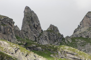 Torri di roccia in montagna