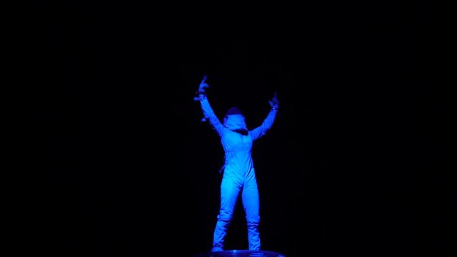 The most epic show with Tesla suit. Human being hit by 10,000 volts of electricity. 4K