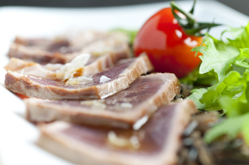 Lomo de atun loncheado 