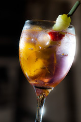 Gin tonic, de fresa y citrus.