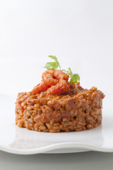 Arroz rojo de cabeza de carabineros.