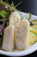 Ensalada Patanemo,(Aguacate y palmito con aderezo de lima y aceite de oliva)