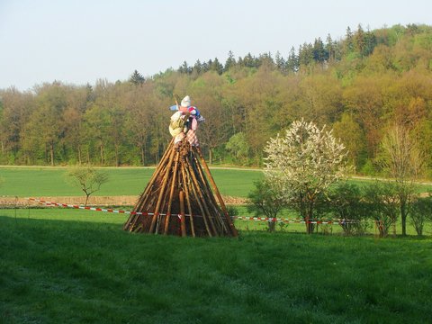 Hexenbrennen, Maifeuer, Walpurgisnacht