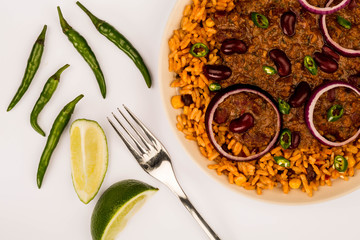 Mexican Style Chilli Con Carne With Rice and Onions