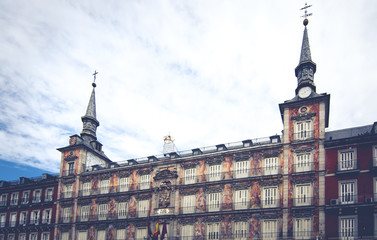 Obraz premium facade of Plaza Mayor buildings in madrid 