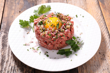minced beef, egg and herb