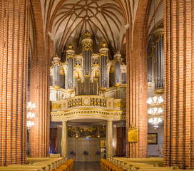 Insidan av den vackra Storkyrkan i Gamla stan, Stockholm