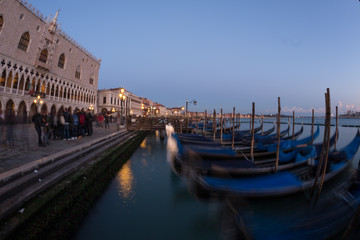 Naklejka premium Venezia al tramonto