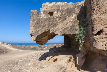 Раскопки развалин Царских гробниц в окреснстях города Пафос, Кипр.