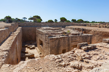 Раскопки развалин Царских гробниц в окреснстях города Пафос, Кипр.