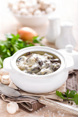 Mushrooms in creamy sauce, julienne. Champignon