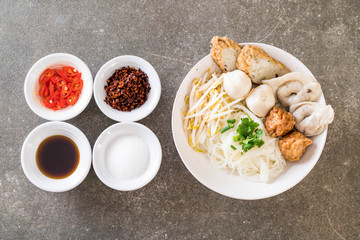 noodles bowl with fish ball