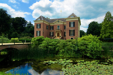 Fototapeta na wymiar Castle Huis Doorn Netherlands