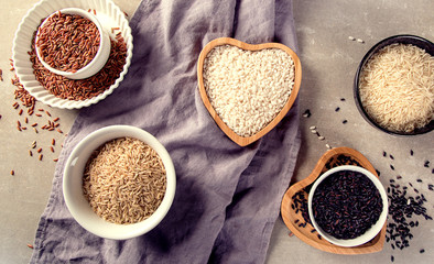 Different kinds of rice grains
