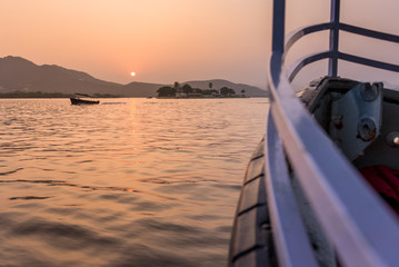 sunsetcruise in Lake Pichola, Udaipur, Rajasthan