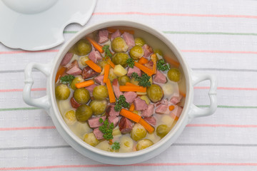 Rosenkohlsuppe.