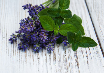 Lavender and mint © Olena Rudo