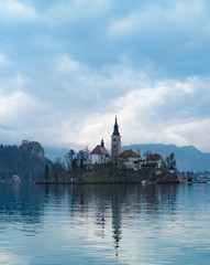 Naklejka premium Lake Bled with St. Marys Church