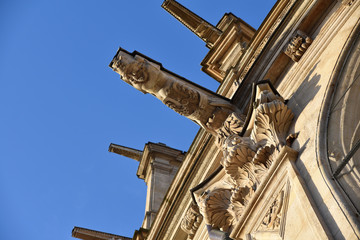 Fototapeta na wymiar Gargouilles de l'église Saint-Eustache à Paris, France