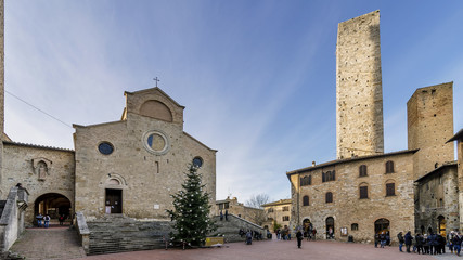 Piazza Duomo, San Gimignano, Siena, Tuscany, Italy