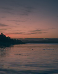 atardecer en el lago