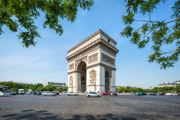 Fototapeta na wymiar Arc de Triomphe in Paris, Frankreich