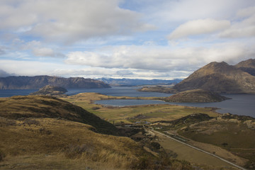 Fototapeta na wymiar View of Wanaka Lake