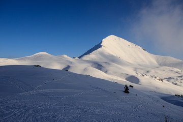 Fototapeta na wymiar Monte Sodadura dai piani di Artavaggio - Alpi Orobie