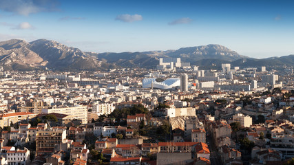 Fototapeta na wymiar vue aérienne sur Marseille