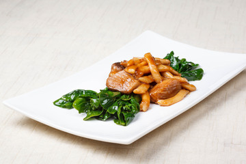 Stir-fried mushroom