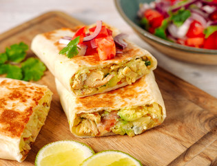 Tortilla with chicken and avocado
