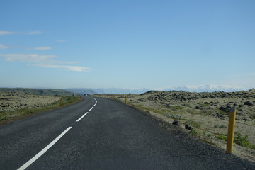 アイスランド南部、リングロードをドライブ