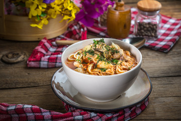 Fresh tomato soup with conchigliette.