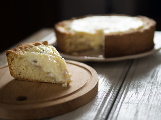 cake banana cream and cottage cheese