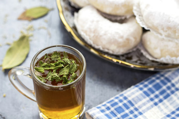 algerian min tea cup with gazelle horns cookies