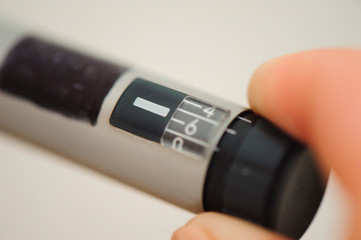 scale on the bottom of insulin pen, self injection medical equipment for diabetes patients