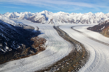 Luftaufnahme gigantischer Gletscher im Kluane Nationalpark Kanada