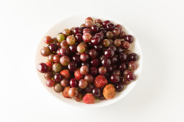 Berry platter in a plate