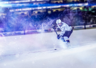 Obraz premium ice hockey player in action